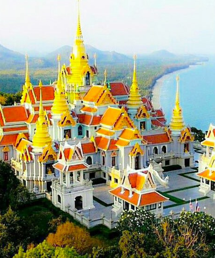 Resto Sea Resort Attraction Wat Thang Sai